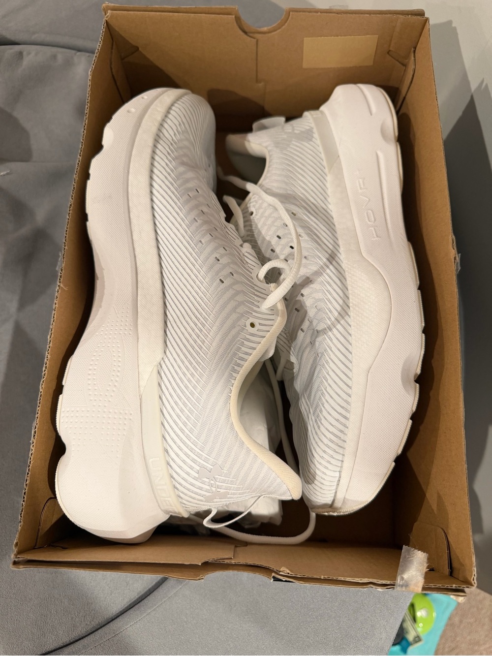 Under Armour UA Infinite Pro White/Grey Athletic Sneakers